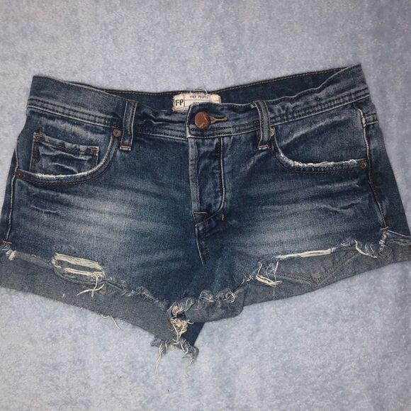 Free People Cut-Off Jean Shorts - Picture 1 of 4
